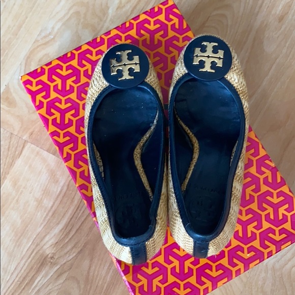 EC Tory Burch Straw Wedges Women’s size 6 - Picture 2 of 7